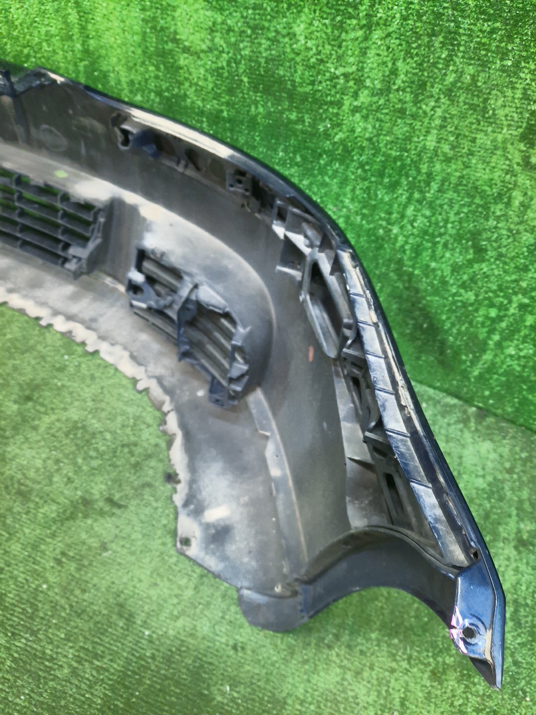 Бампер передний VOLKSWAGEN GOLF, JETTA MK5, 1K5, 1K1, A5, 1K2 7841 5 ракурс
