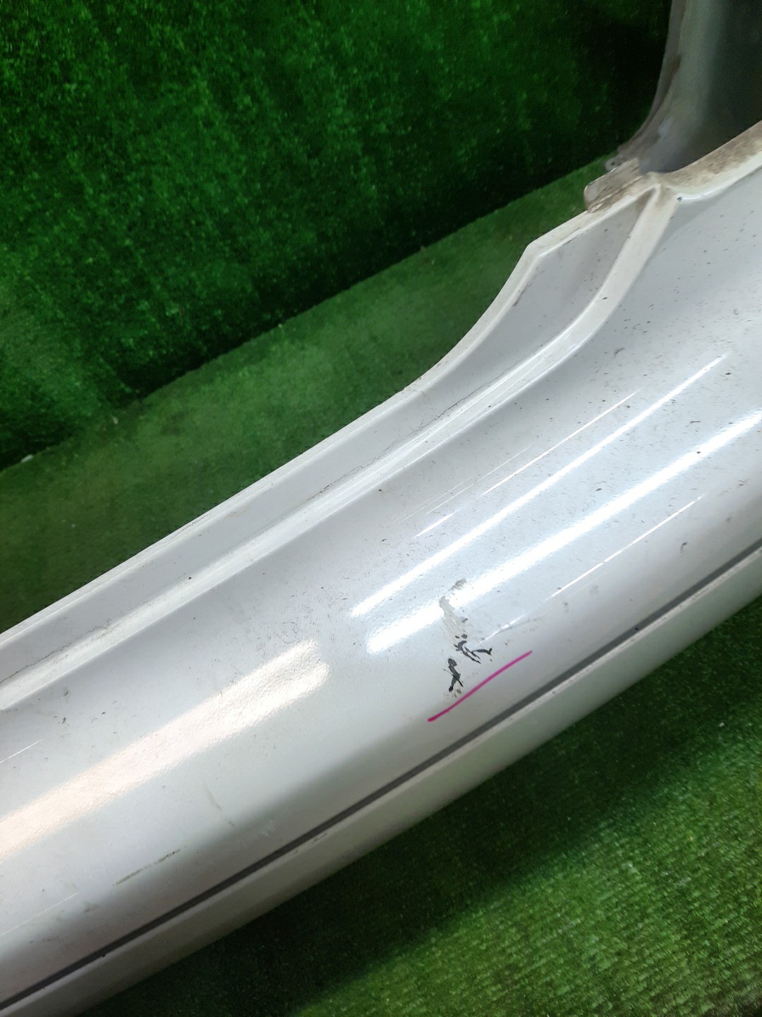 Бампер задний TOYOTA ARISTO JZS160 7873 4 ракурс Бампер задний TOYOTA ARISTO JZS160 7873 4 ракурс