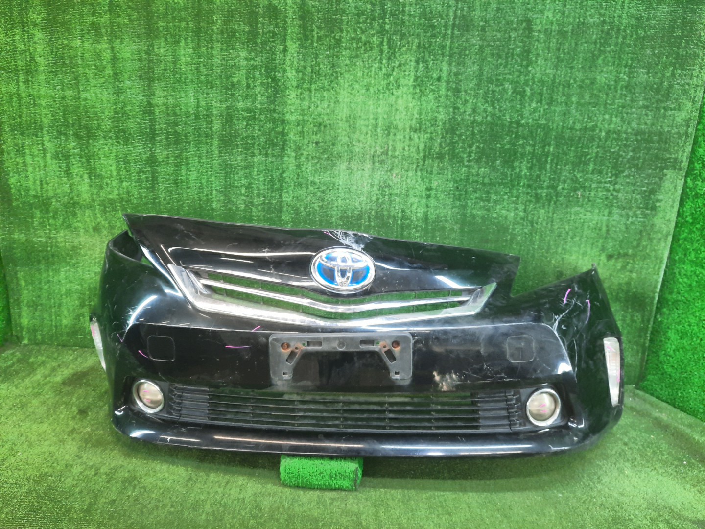Бампер передний TOYOTA PRIUS ALPHA ZVW41W, ZVW40W 7885 1 ракурс