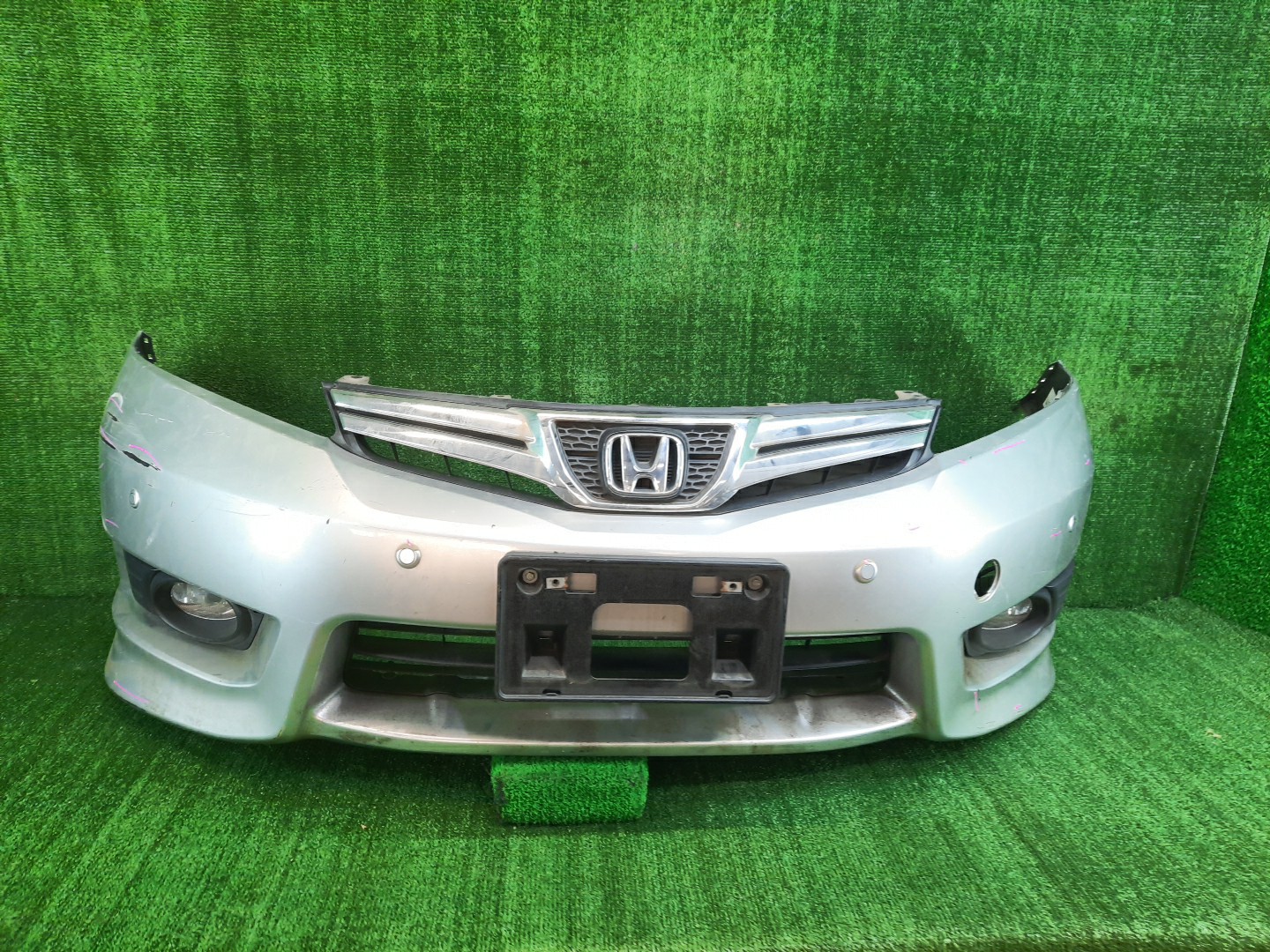 Бампер передний HONDA FIT SHUTTLE GG7, GG8, GP2 8011 1 ракурс