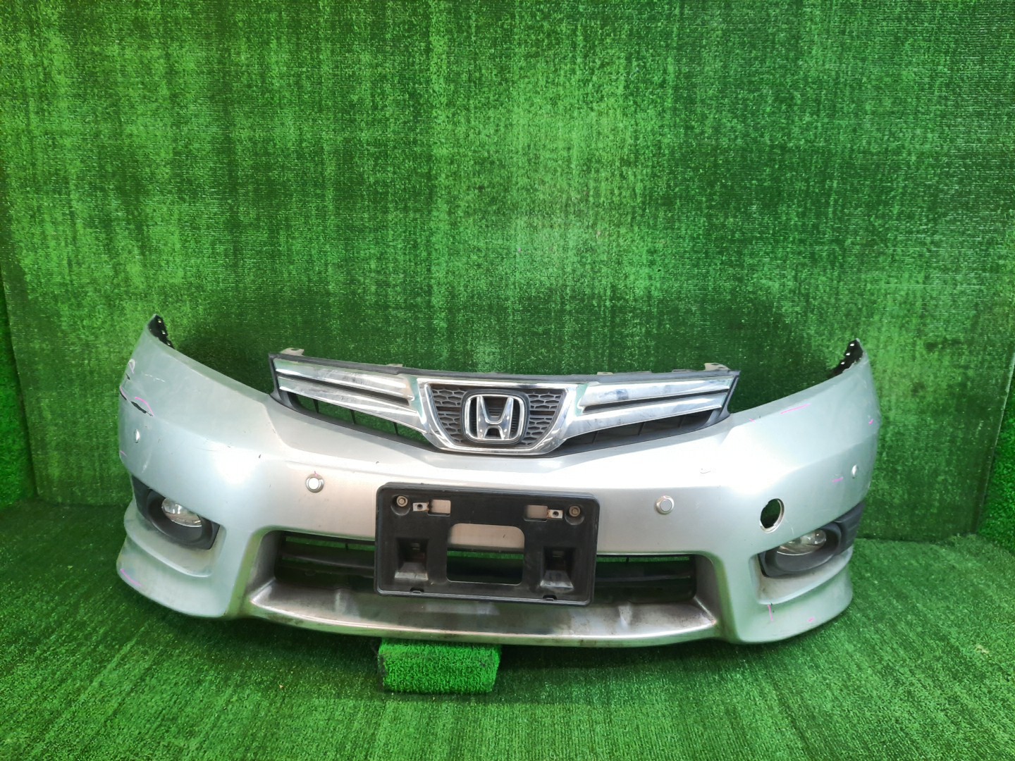 Бампер передний HONDA FIT SHUTTLE GG7, GG8, GP2 8011 2 ракурс