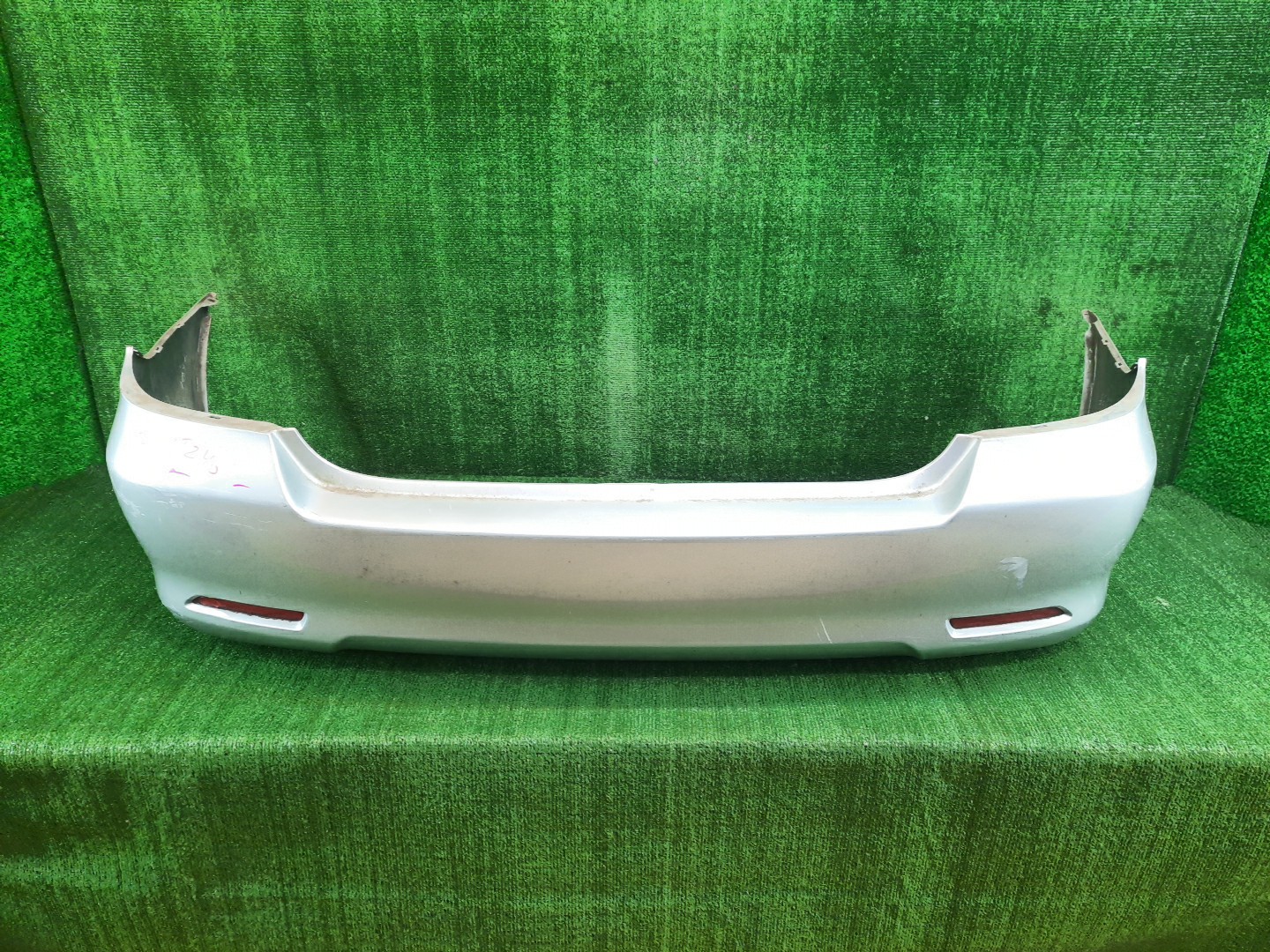 Бампер задний TOYOTA ALLION ZZT240, NZT240, AZT240, ZZT245 8033 1 ракурс
