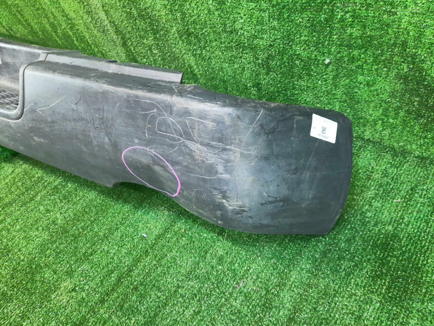 Бампер задний TOYOTA HIACE KDH227 52159-26300 2 ракурс
