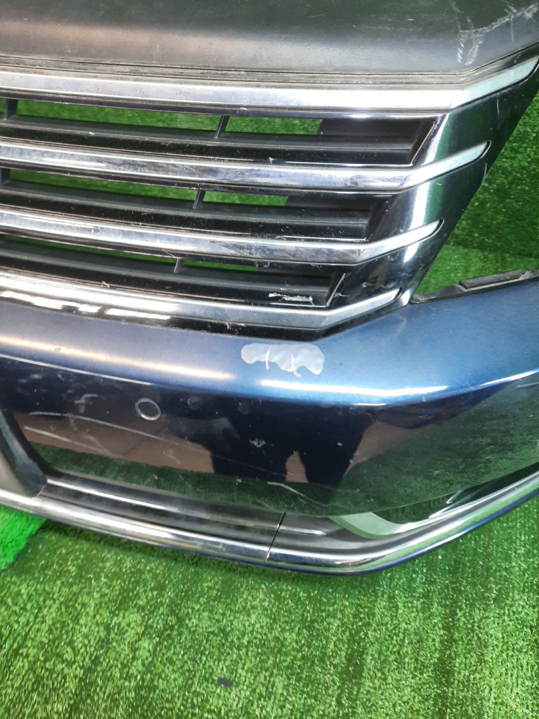 Бампер передний VOLKSWAGEN PASSAT 3CCAX, 362, 365, B7 8083 4 ракурс