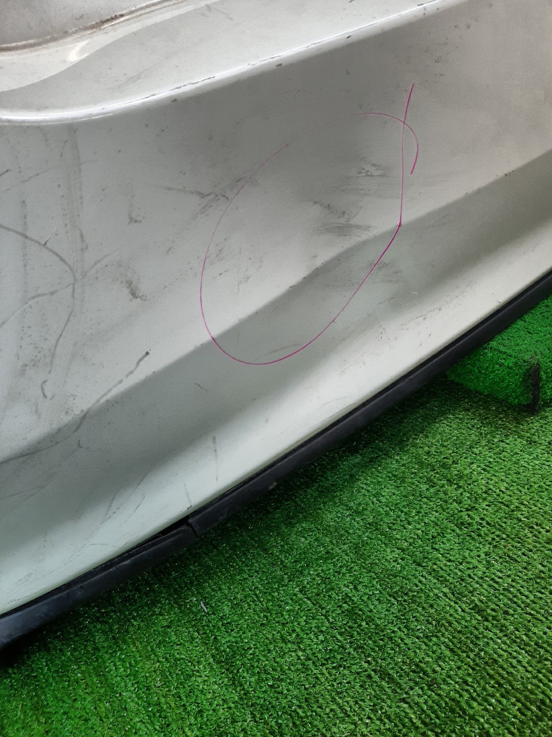 Бампер задний TOYOTA PRIUS NHW20 8128 3 ракурс