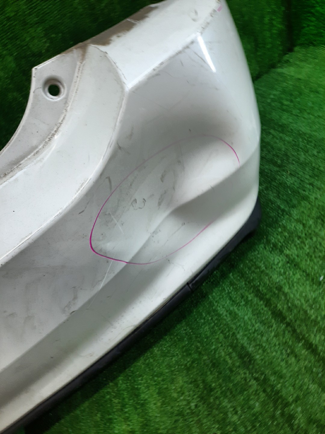 Бампер задний TOYOTA PRIUS NHW20 8128 5 ракурс