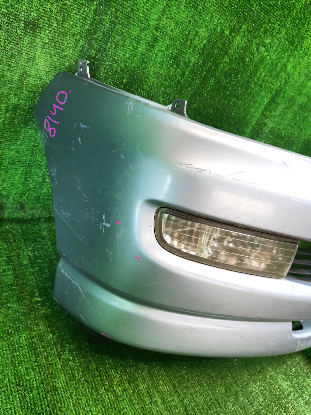 Бампер передний TOYOTA HIACE REGIUS KCH46G 8140 2 ракурс