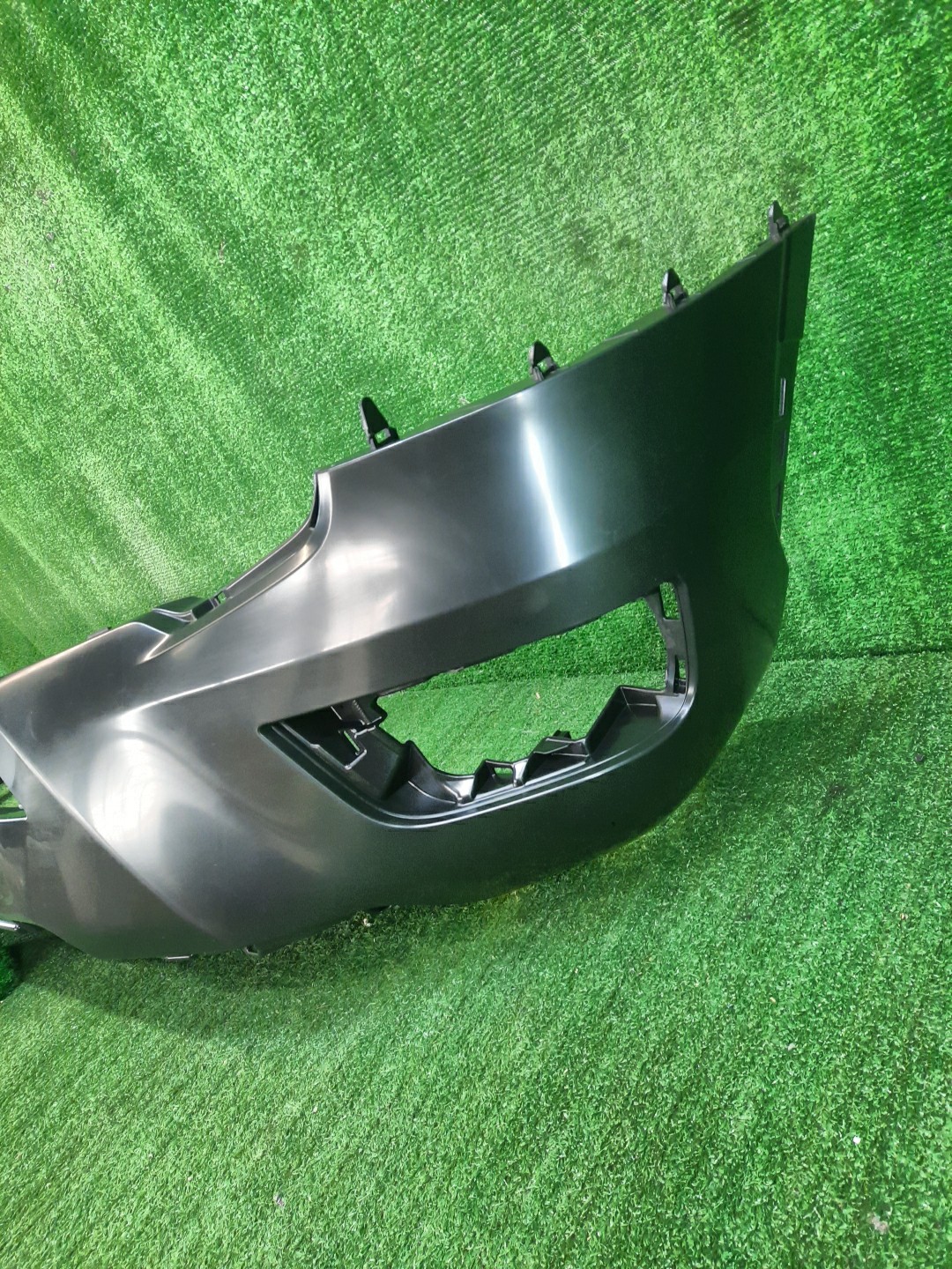 Бампер передний TOYOTA LAND CRUISER VJA300 76851-60900 4 ракурс