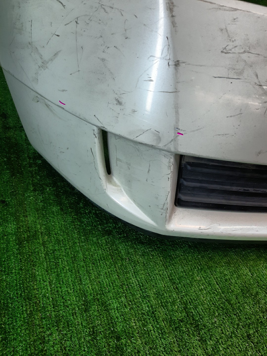 Бампер передний NISSAN WINGROAD Y11 8264 3 ракурс