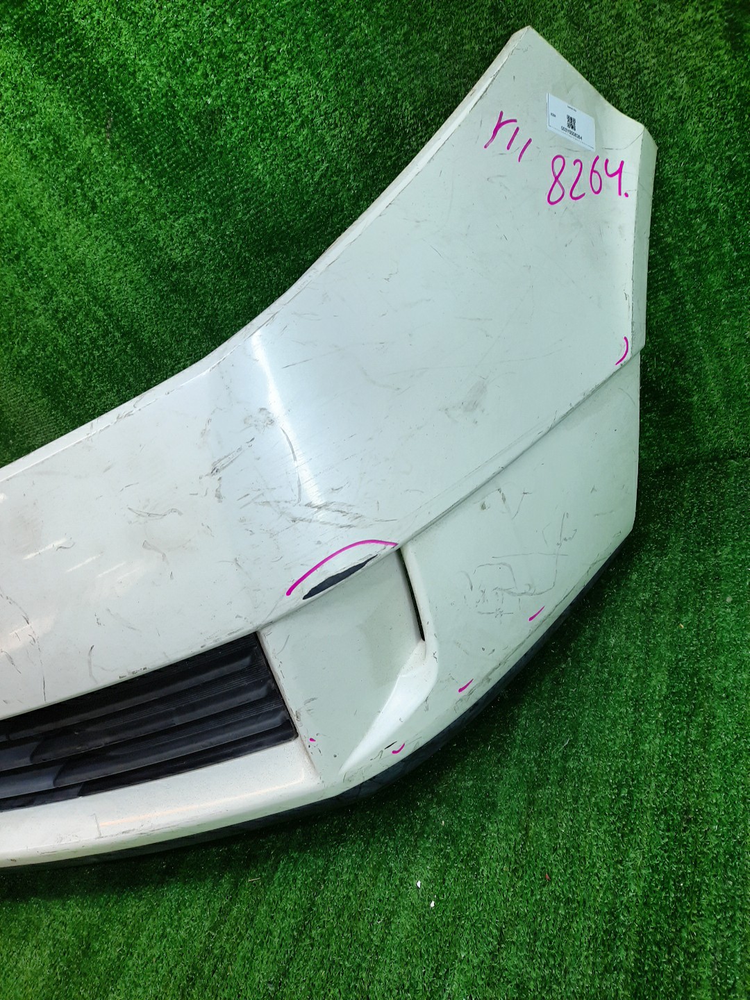 Бампер передний NISSAN WINGROAD Y11 8264 4 ракурс
