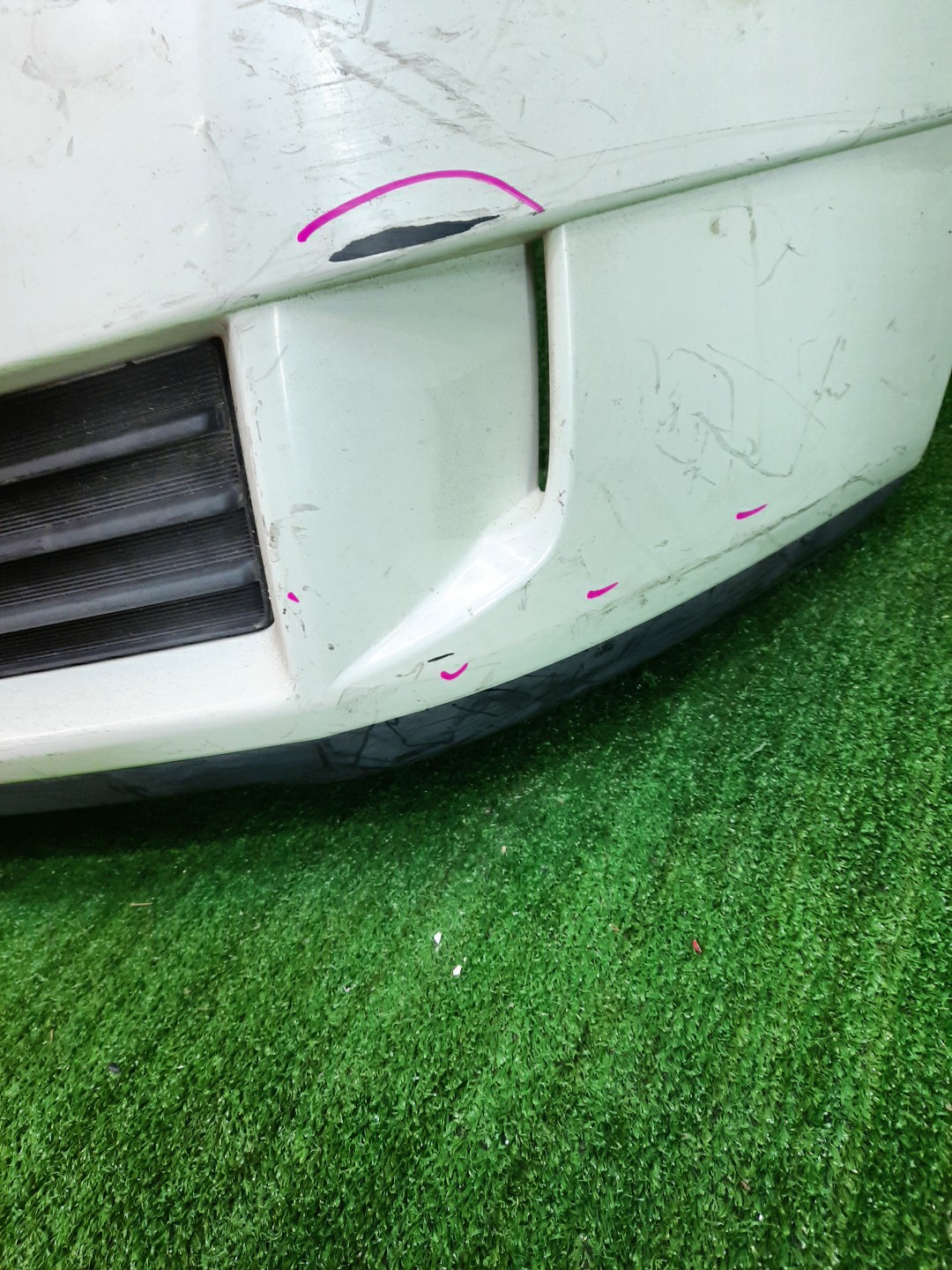 Бампер передний NISSAN WINGROAD Y11 8264 5 ракурс