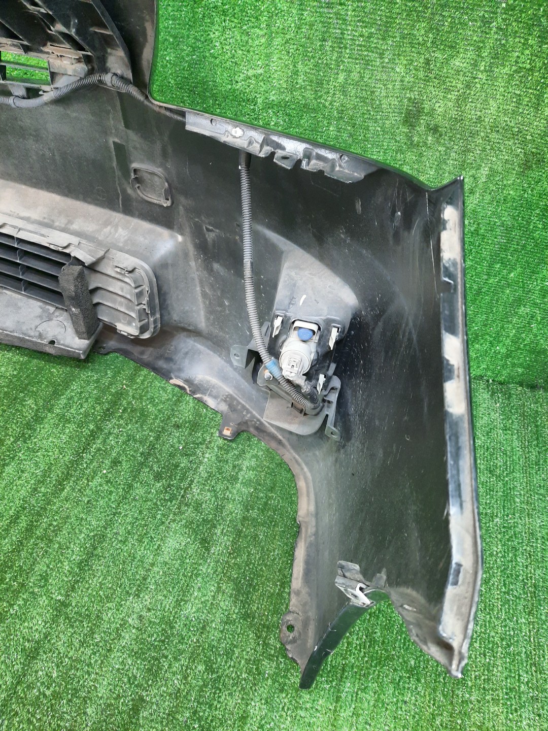 Бампер передний TOYOTA PRIUS ZVW30 8363 5 ракурс