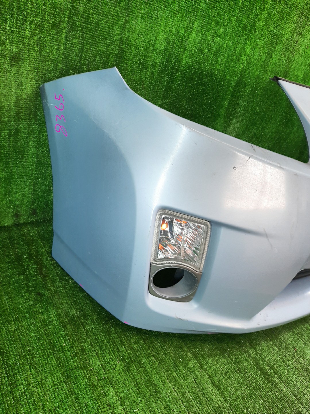 Бампер передний TOYOTA PRIUS ZVW30 8365 2 ракурс