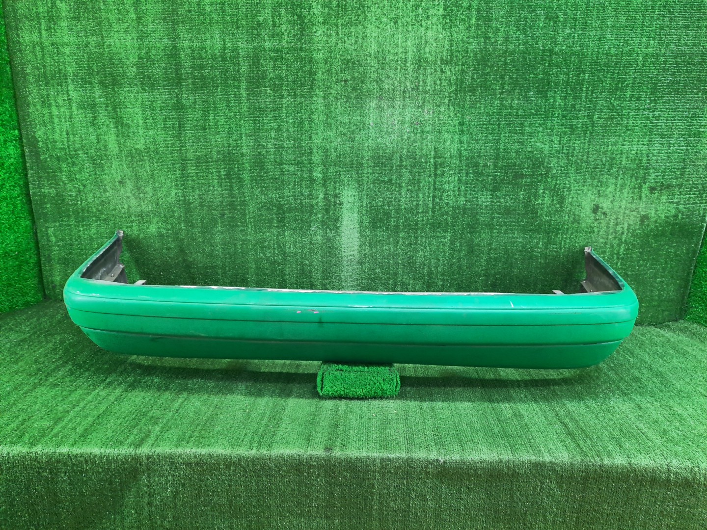 Бампер задний TOYOTA COROLLA AE111, AE114, AE110, EE111, CE110, CE114 8382 1 ракурс Бампер задний TOYOTA COROLLA AE111, AE114, AE110, EE111, CE110, CE114 8382 1 ракурс