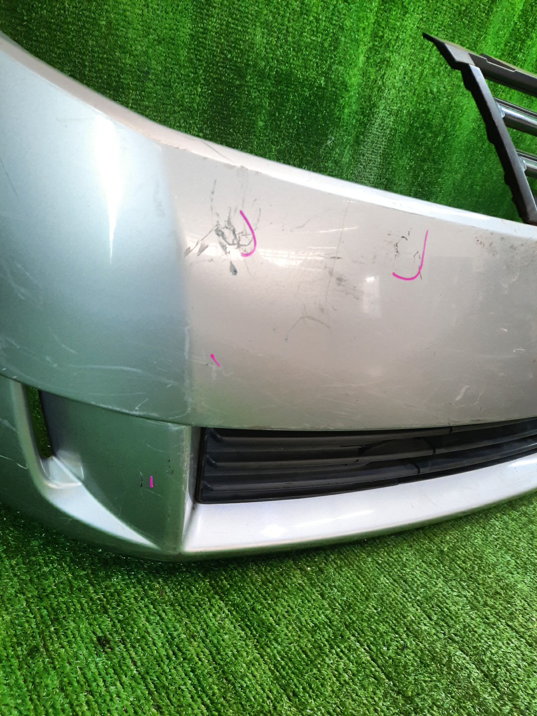 Бампер передний NISSAN WINGROAD Y11 8482 3 ракурс