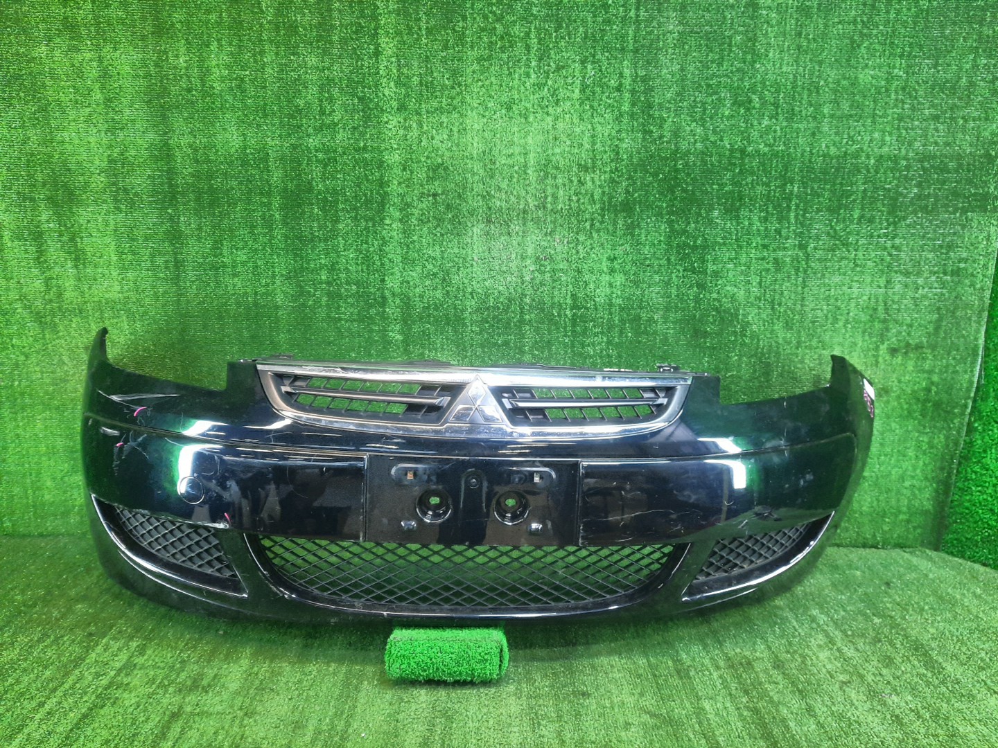 Бампер передний MITSUBISHI COLT PLUS, COLT Z27W, Z22W, Z25W, Z23W, Z24W, Z27WG, Z24A, Z23A, Z21A, Z25A, Z26A, Z27A, Z28A, Z22A 8539 1 ракурс