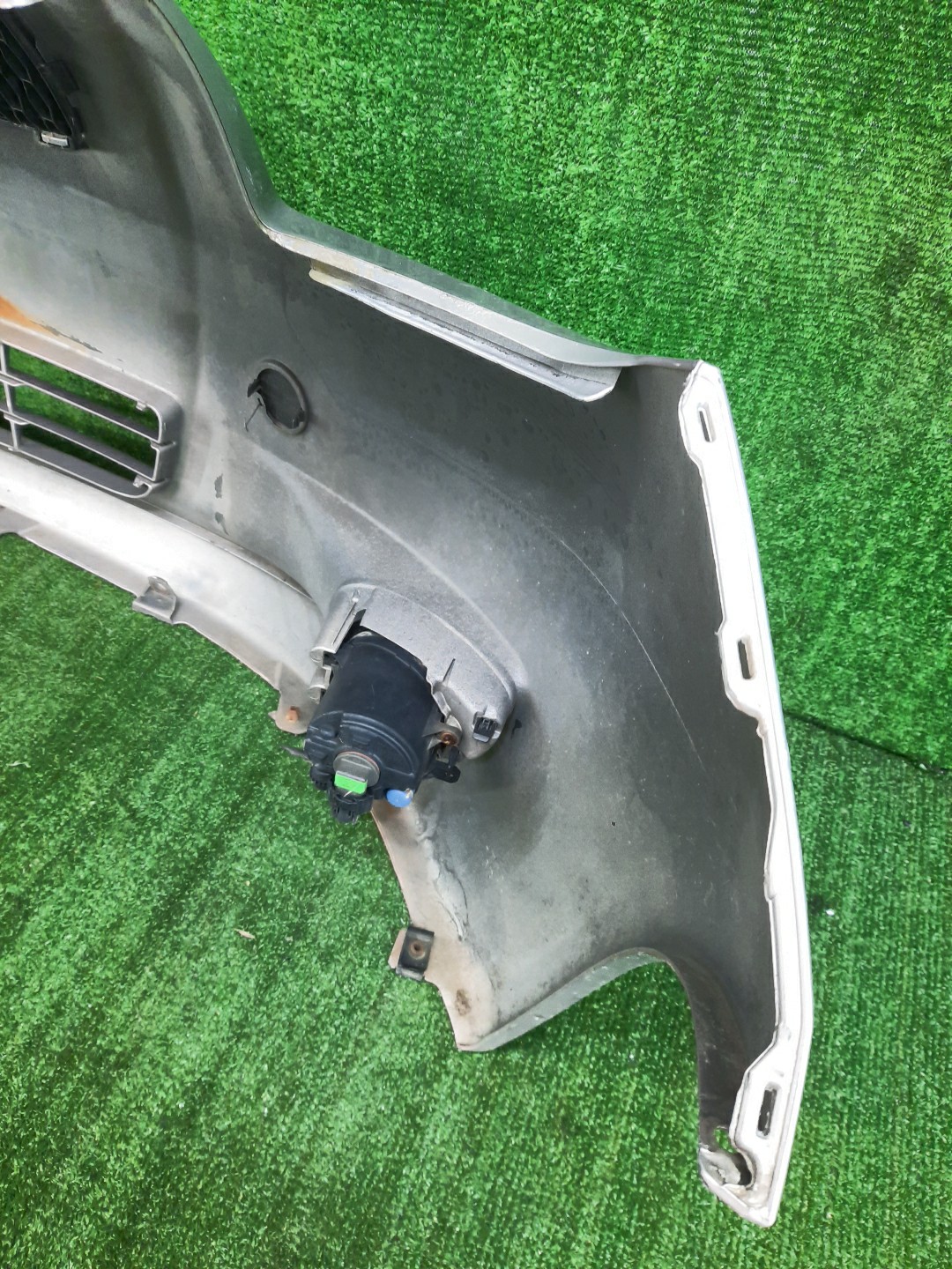 Бампер передний TOYOTA VITZ, YARIS NCP96, SCP90, KSP90, NCP95, NCP91 8568 4 ракурс