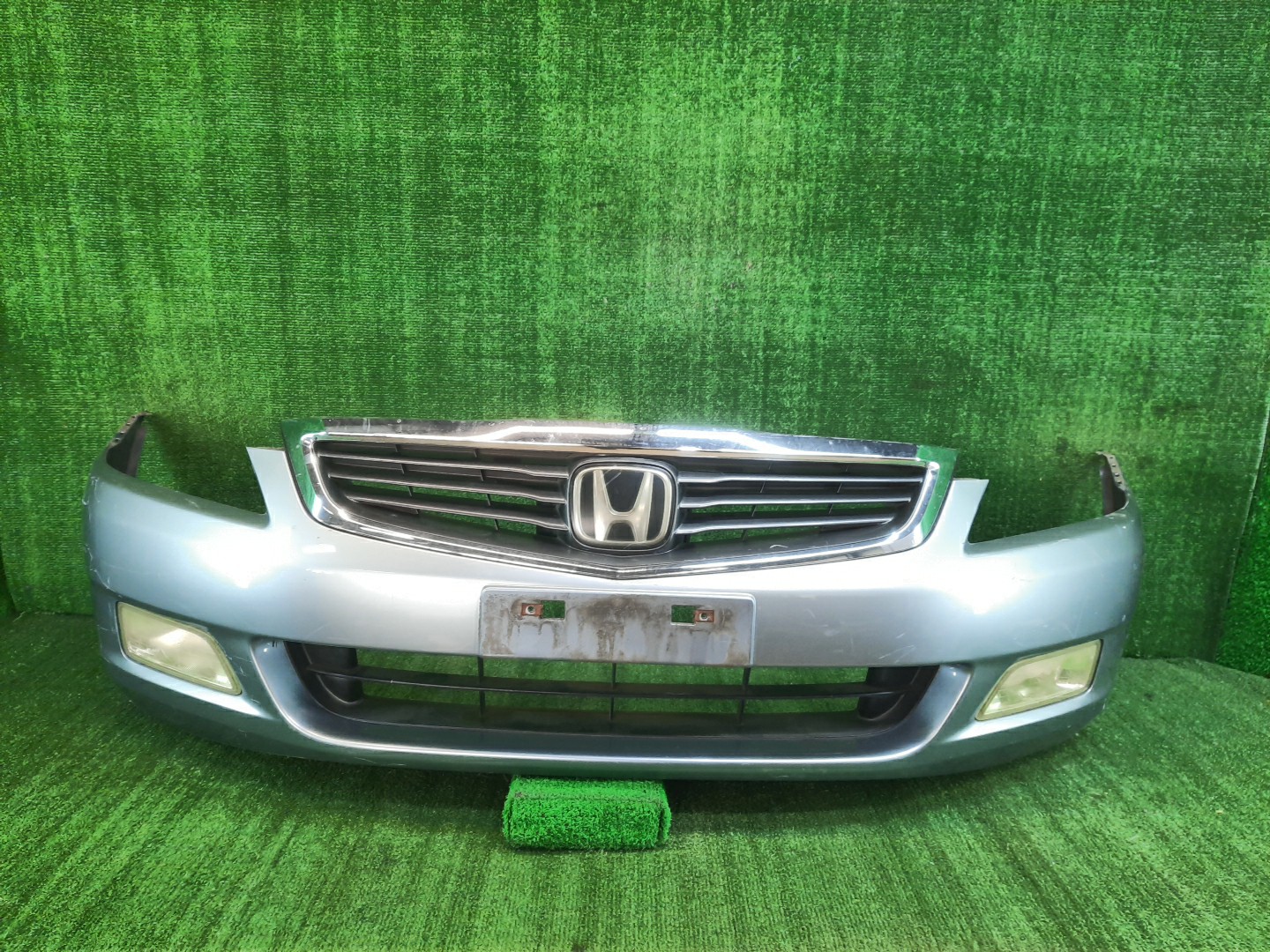 Бампер передний HONDA INSPIRE UC1 8639 1 ракурс Бампер передний HONDA INSPIRE UC1 8639 1 ракурс