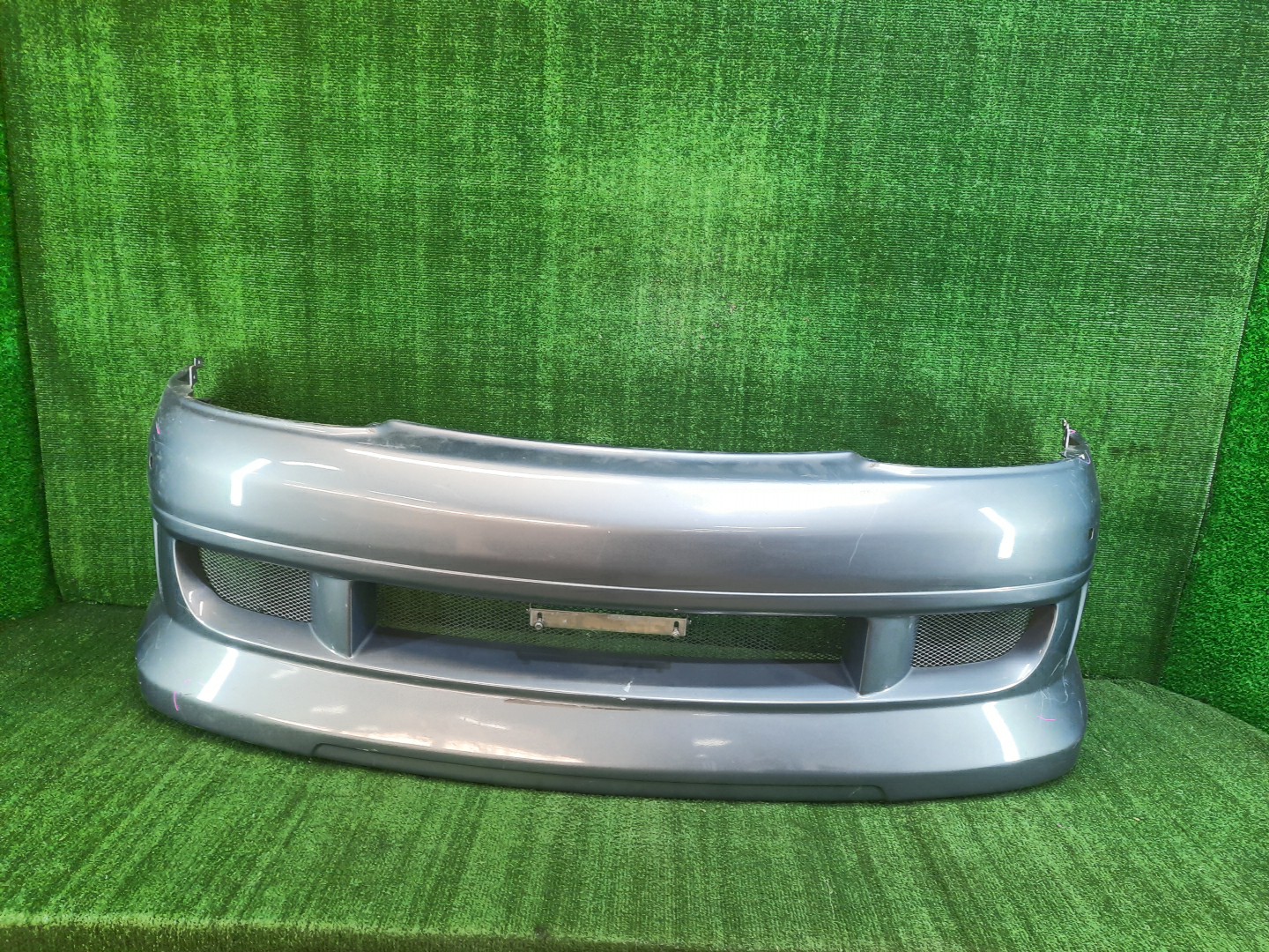 Бампер передний TOYOTA GRAND HIACE VCH10W, KCH10W, VCH16W, KCH16W, KCH11W 8680 1 ракурс