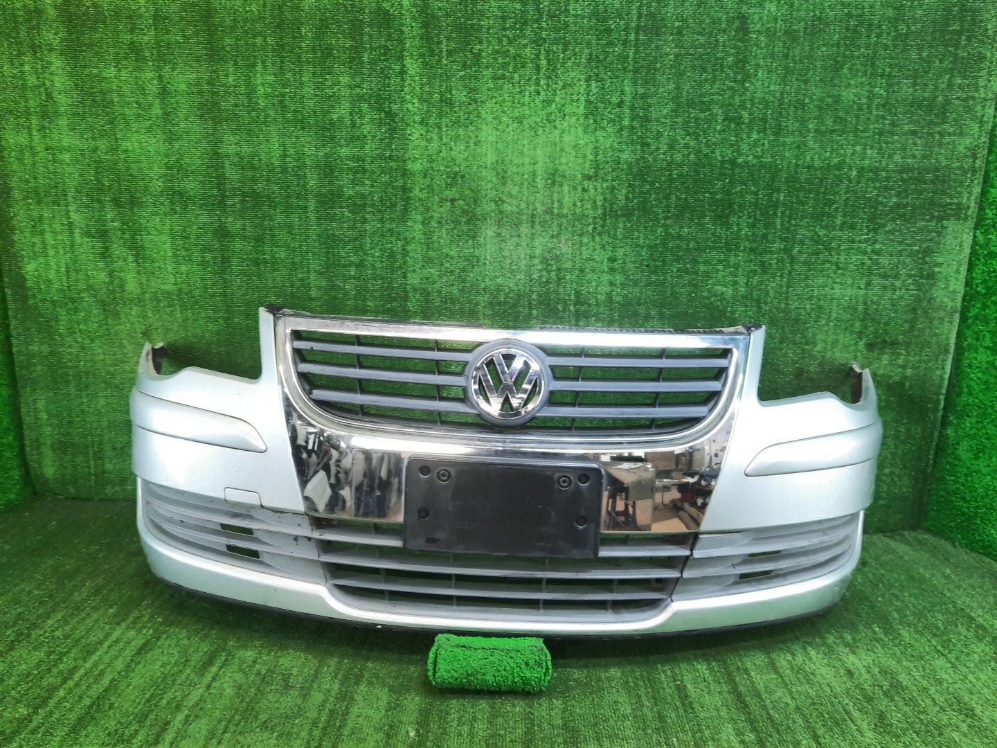 Бампер передний VOLKSWAGEN TOURAN 1T2 8696 1 ракурс