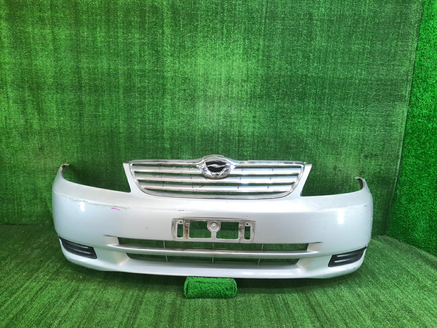 Бампер передний TOYOTA COROLLA, COROLLA FIELDER ZZE124, NZE121, NZE120, ZZE122, NZE124, CE121, NZE121G, ZZE123G, ZZE124G, ZZE122G, NZE124G 8697 1 ракурс