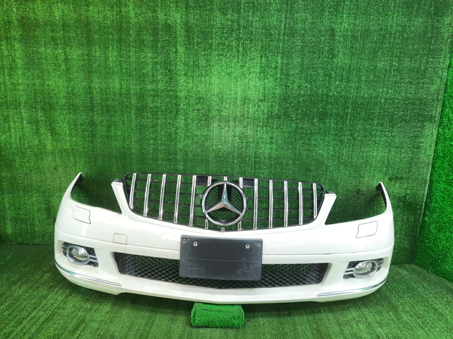Бампер передний MERCEDES-BENZ C-Class 204041, S204, 204248, 204241, 204254, W204.054, S204.254, 204249, 204049, W204.046, 204054, 204257, 204057, 204048, W204.048, W204.056, S204.256, 204047, 204077, 204052, 204277, 204247, 204252, 204507, W204.041, 