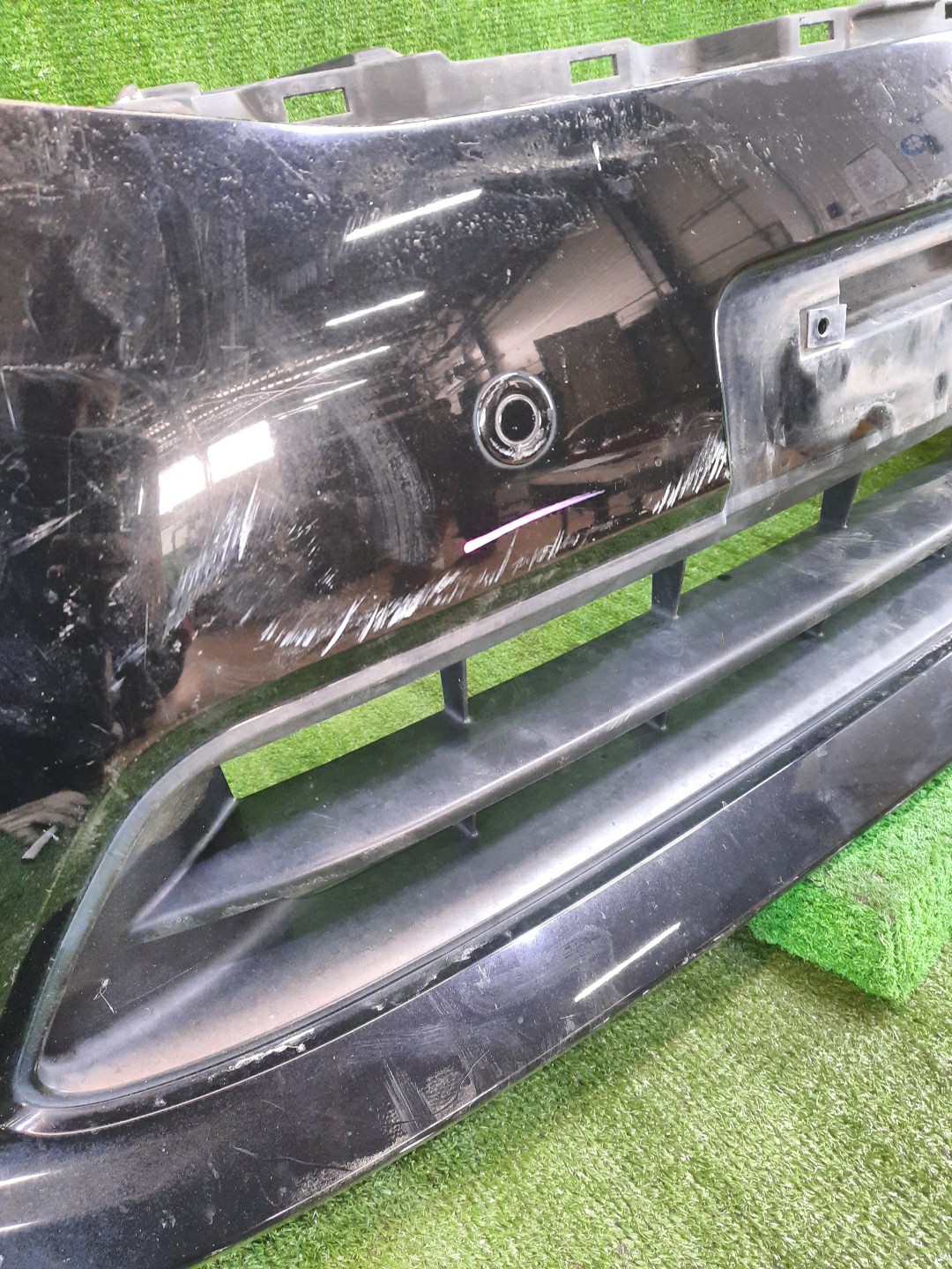 Бампер передний NISSAN SERENA C26 8708 3 ракурс