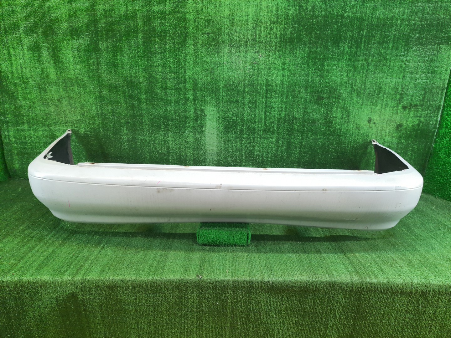 Бампер задний TOYOTA COROLLA AE111, AE114, AE110, EE111, CE110, CE114 8719 1 ракурс