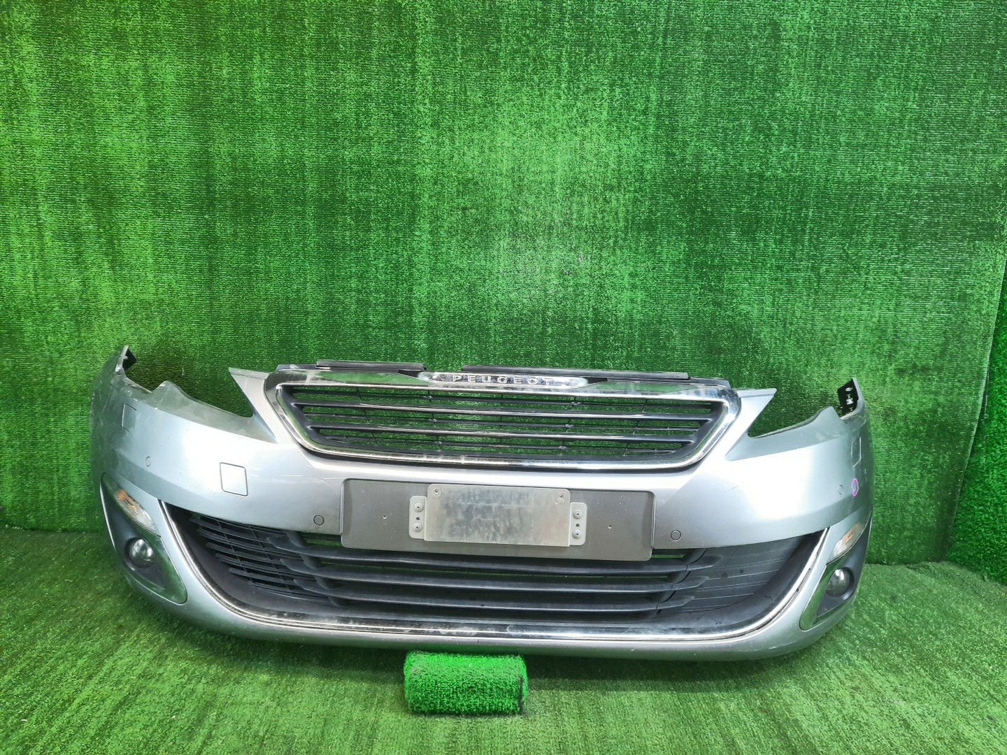 Бампер передний PEUGEOT 308 T91 8764 1 ракурс
