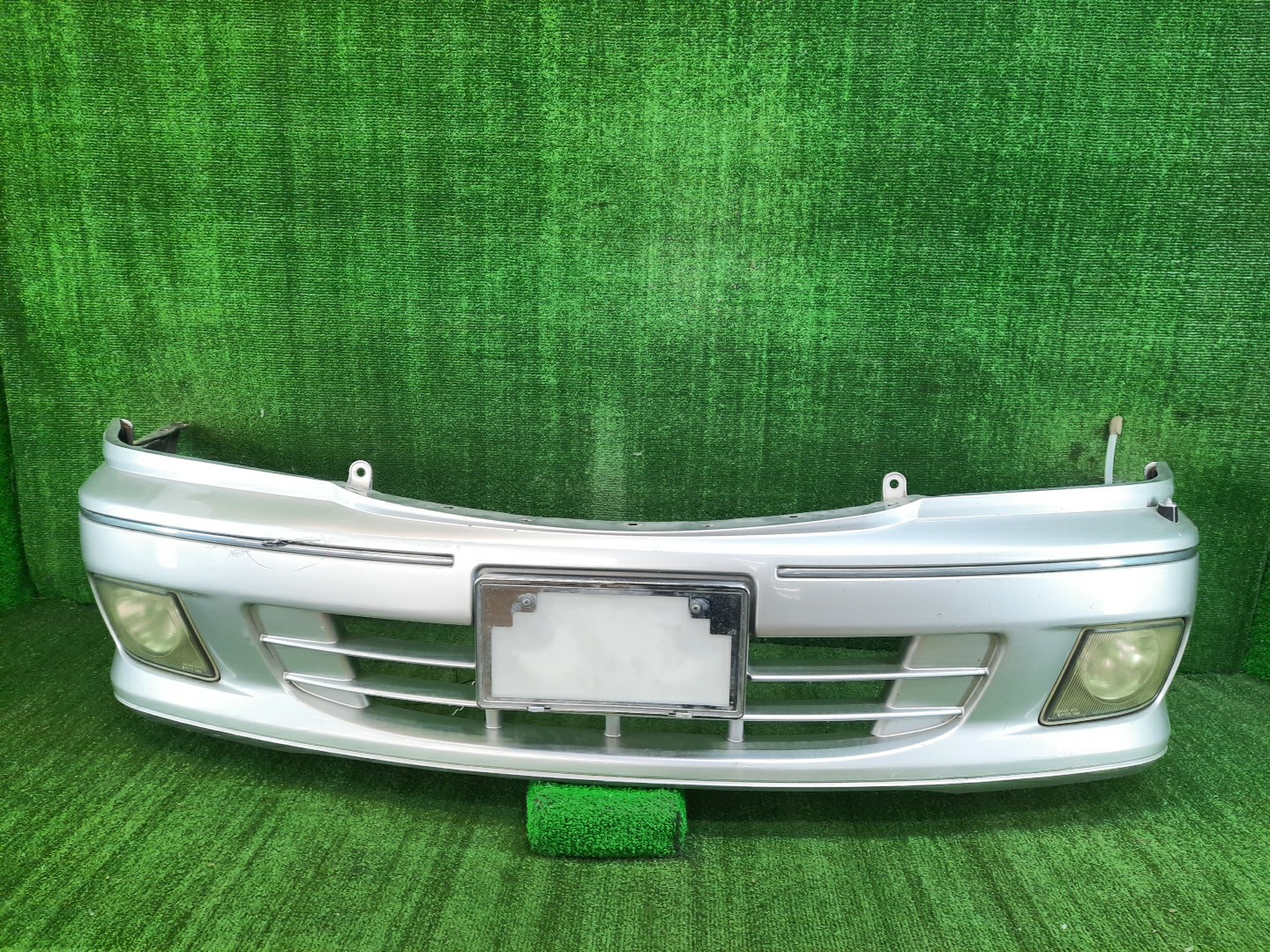 Бампер передний NISSAN PRESAGE U30, NU30, TU30, TNU30, HU30, VNU30, VU30 8820 1 ракурс