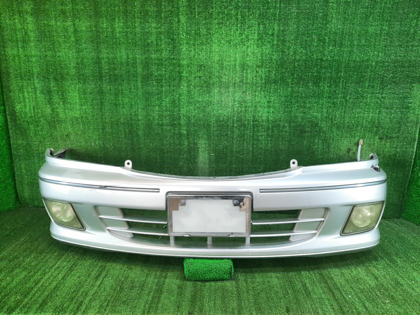 Бампер передний NISSAN PRESAGE U30, NU30, TU30, TNU30, HU30, VNU30, VU30 8820 2 ракурс