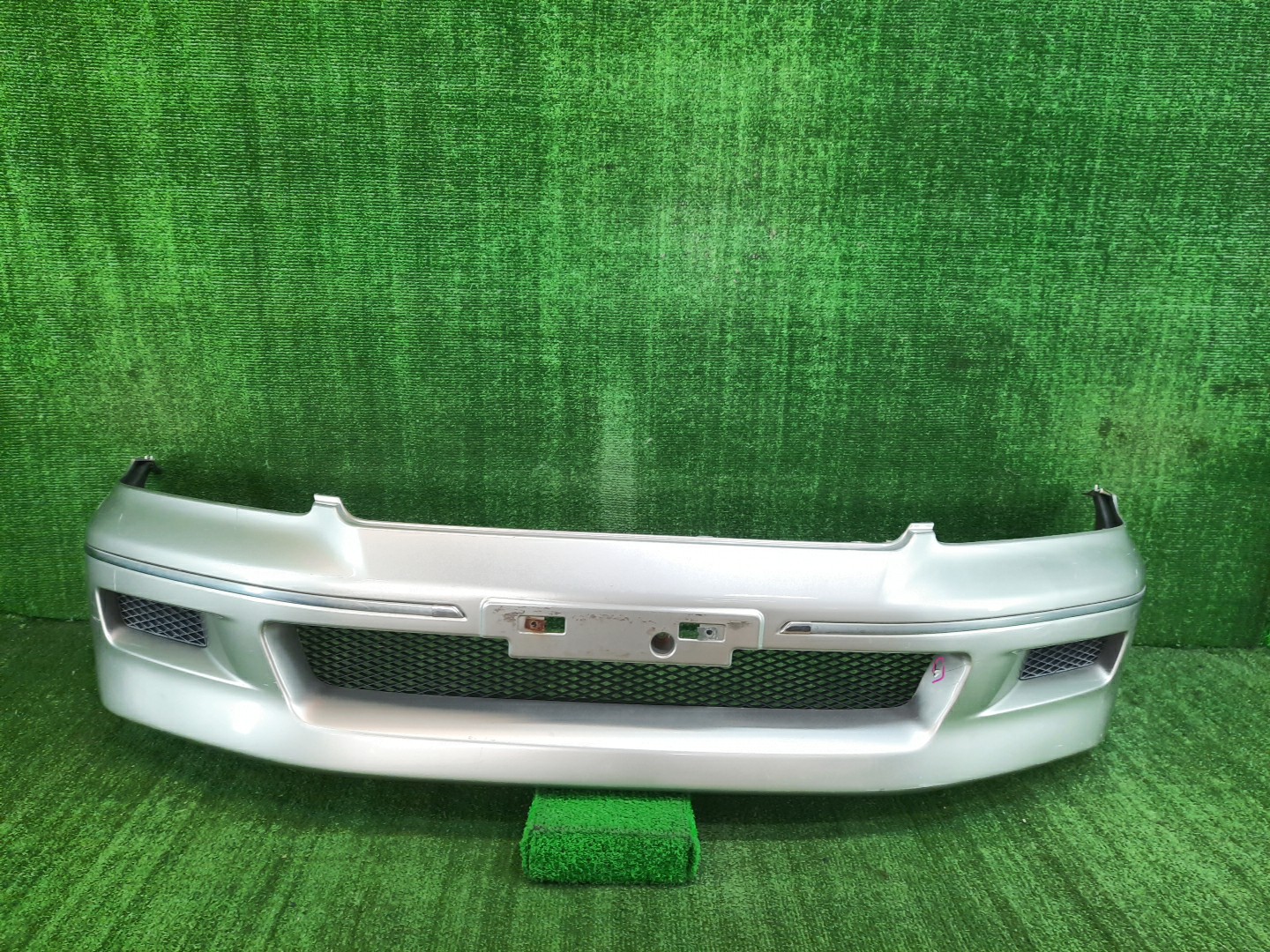 Бампер передний MITSUBISHI LANCER CEDIA, LANCER CS2A, CS5W, CS5A, CS3W, CS9W, CS9A, CS1A, CS2W, CS2V, CS3A, CS6A 8910 1 ракурс