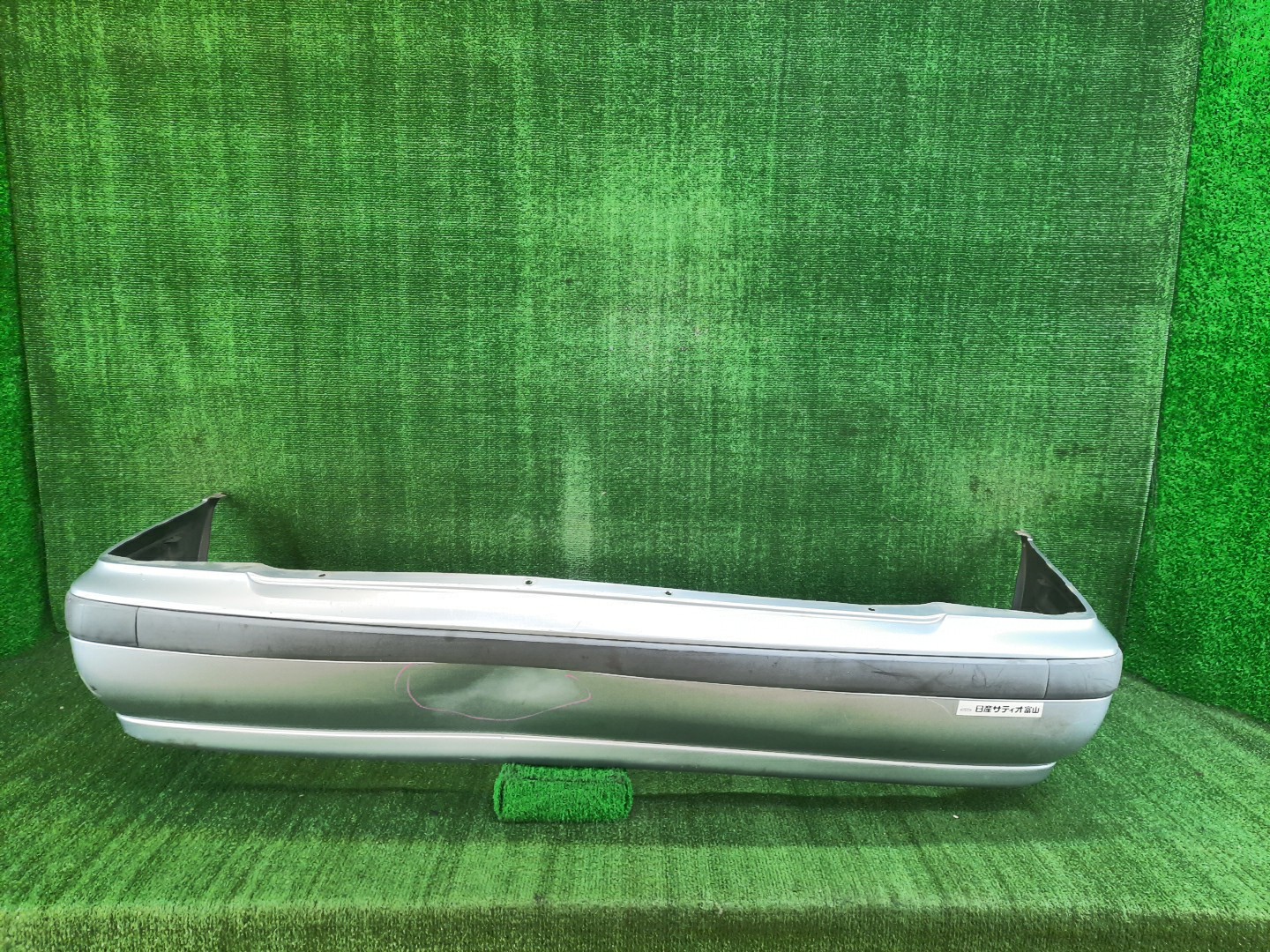 Бампер задний NISSAN SUNNY B15, FB15, FNB15, QB15, SB15 8943 1 ракурс