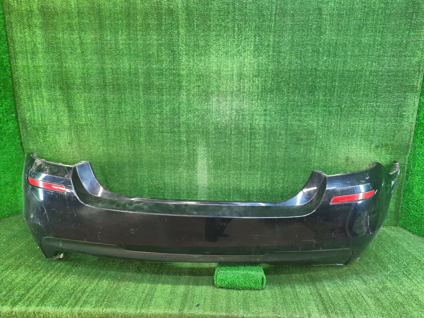 Бампер задний BMW 520d, 525d, 530d, 535d, 550d, 5-Series, 535i, 528i, 530i, 520i, 523i, 550i F10, FZ35, FR35, XG20, FW20, XG28, FP25, FR30, FR44 8956 1 ракурс