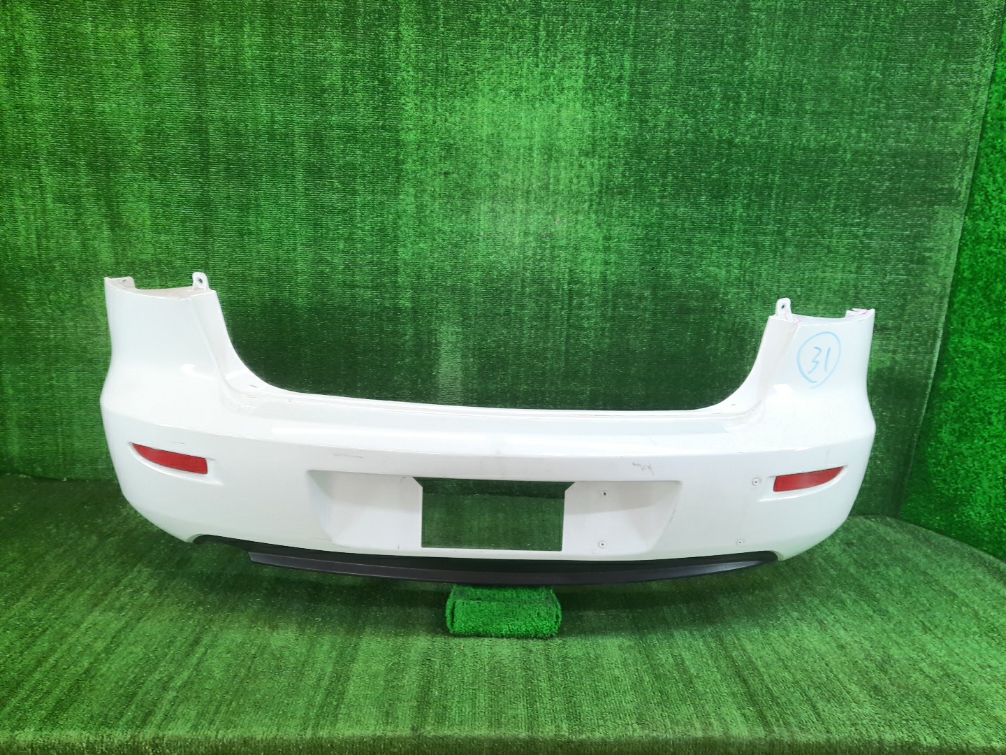 Бампер задний MAZDA AXELA, MAZDA 3, 3 BK5P, BK3P, BKEP, BK SEDAN 1 ракурс