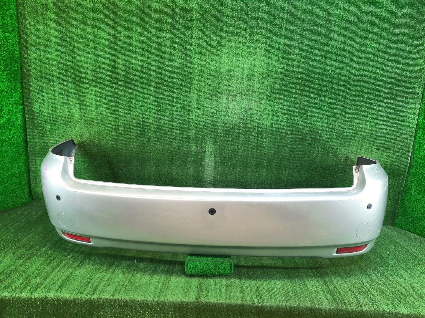 Бампер задний TOYOTA IPSUM ACM21W, ACM26W 9052 1 ракурс