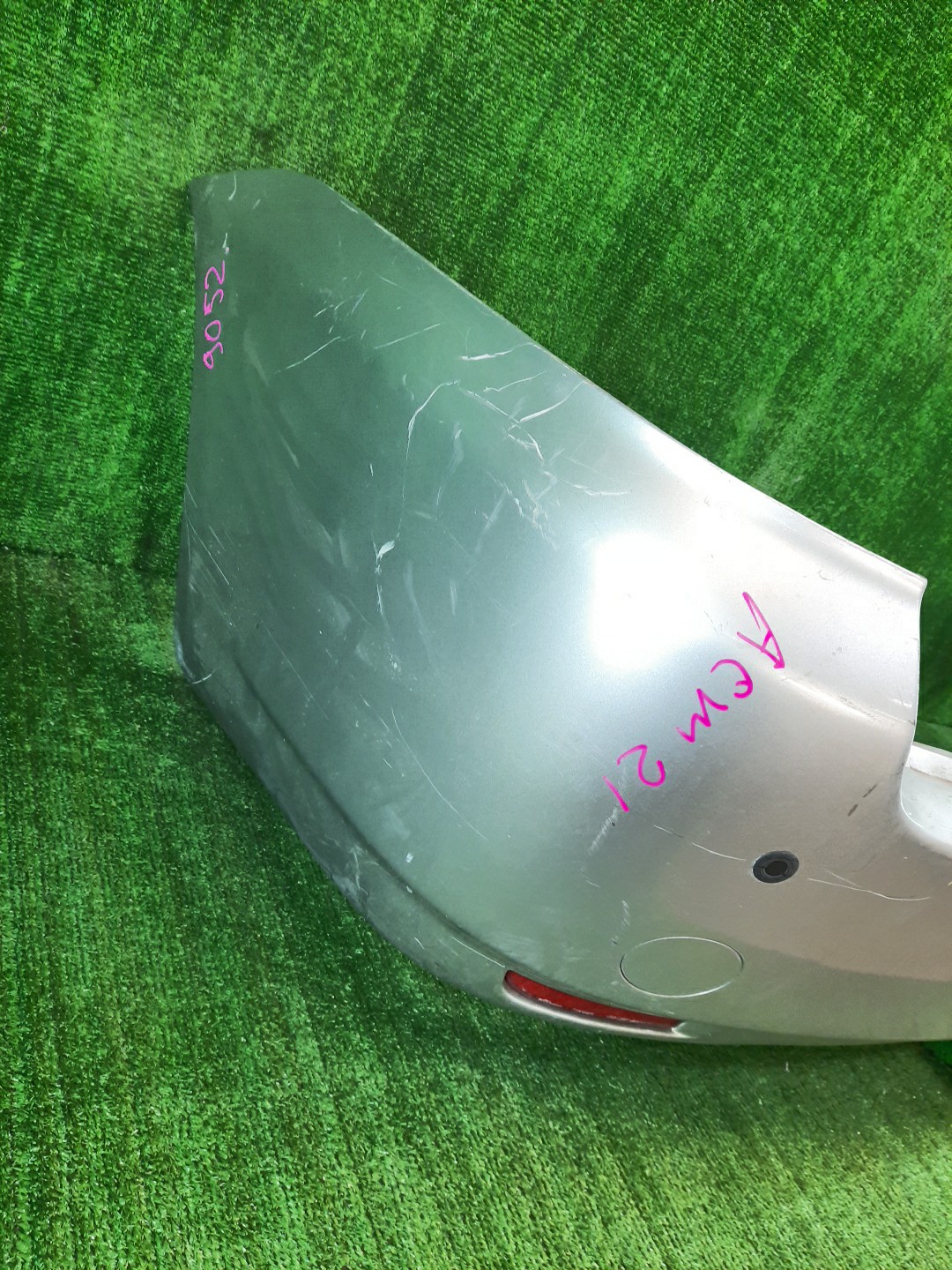 Бампер задний TOYOTA IPSUM ACM21W, ACM26W 9052 2 ракурс