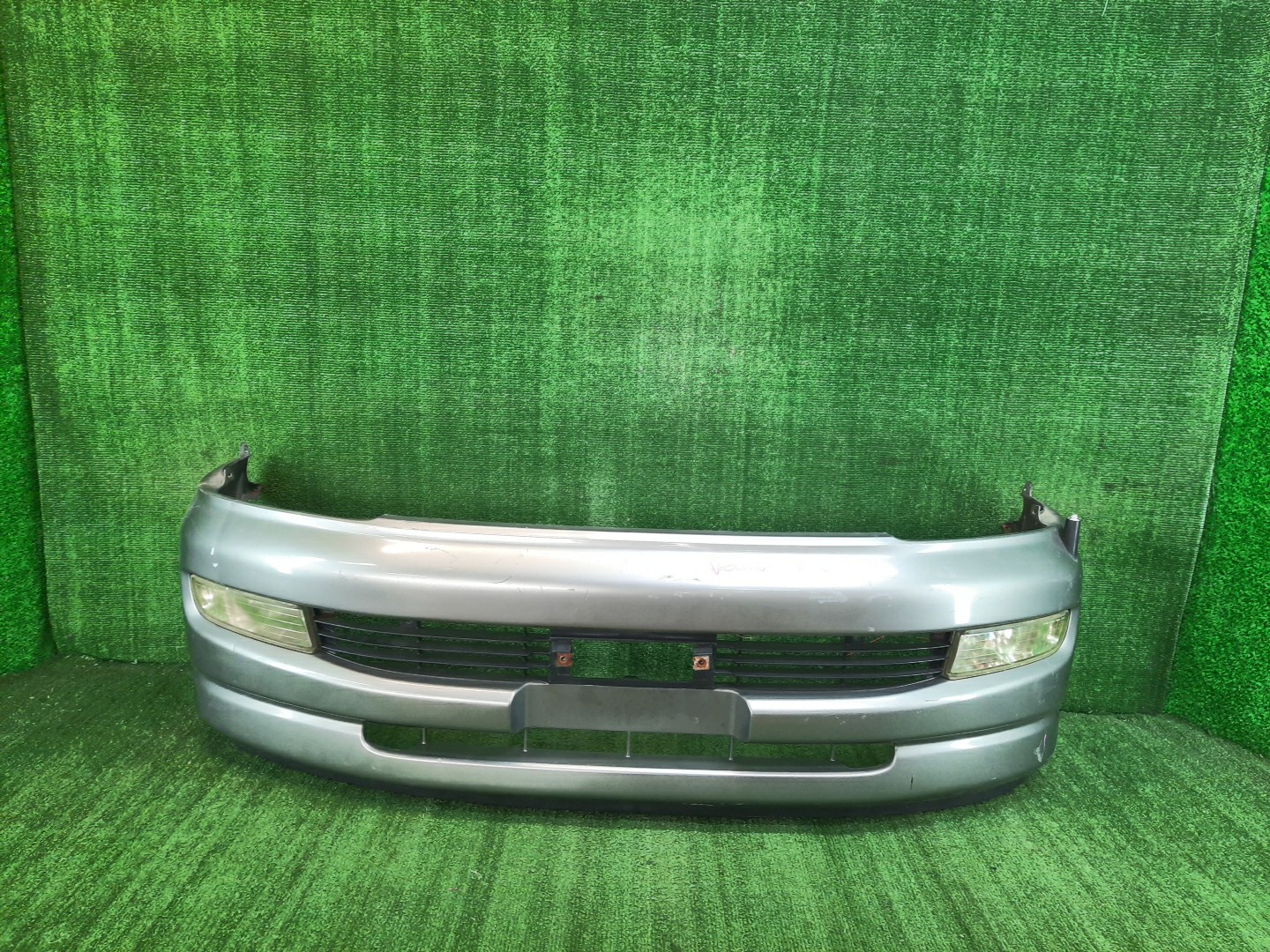 Бампер передний TOYOTA HIACE REGIUS KCH40G, RCH47W, RCH41W, KCH40W, LXH49V, KCH41W, KCH46W 9117 1 ракурс