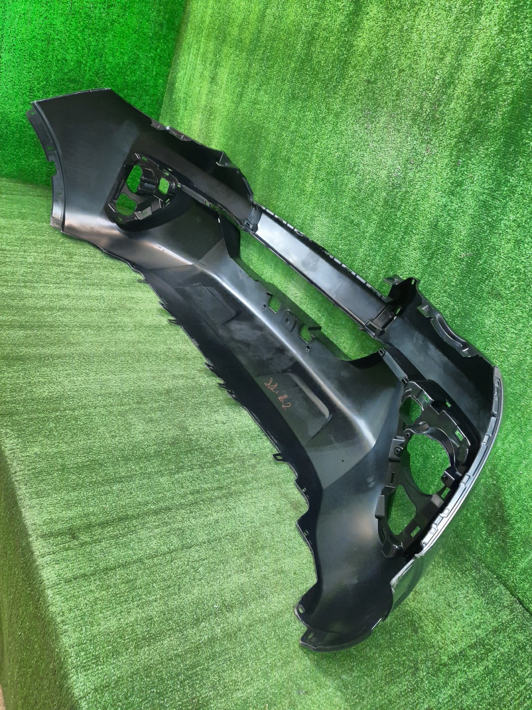 Бампер передний TOYOTA FORTUNER GUN156 52119-0M953 5 ракурс