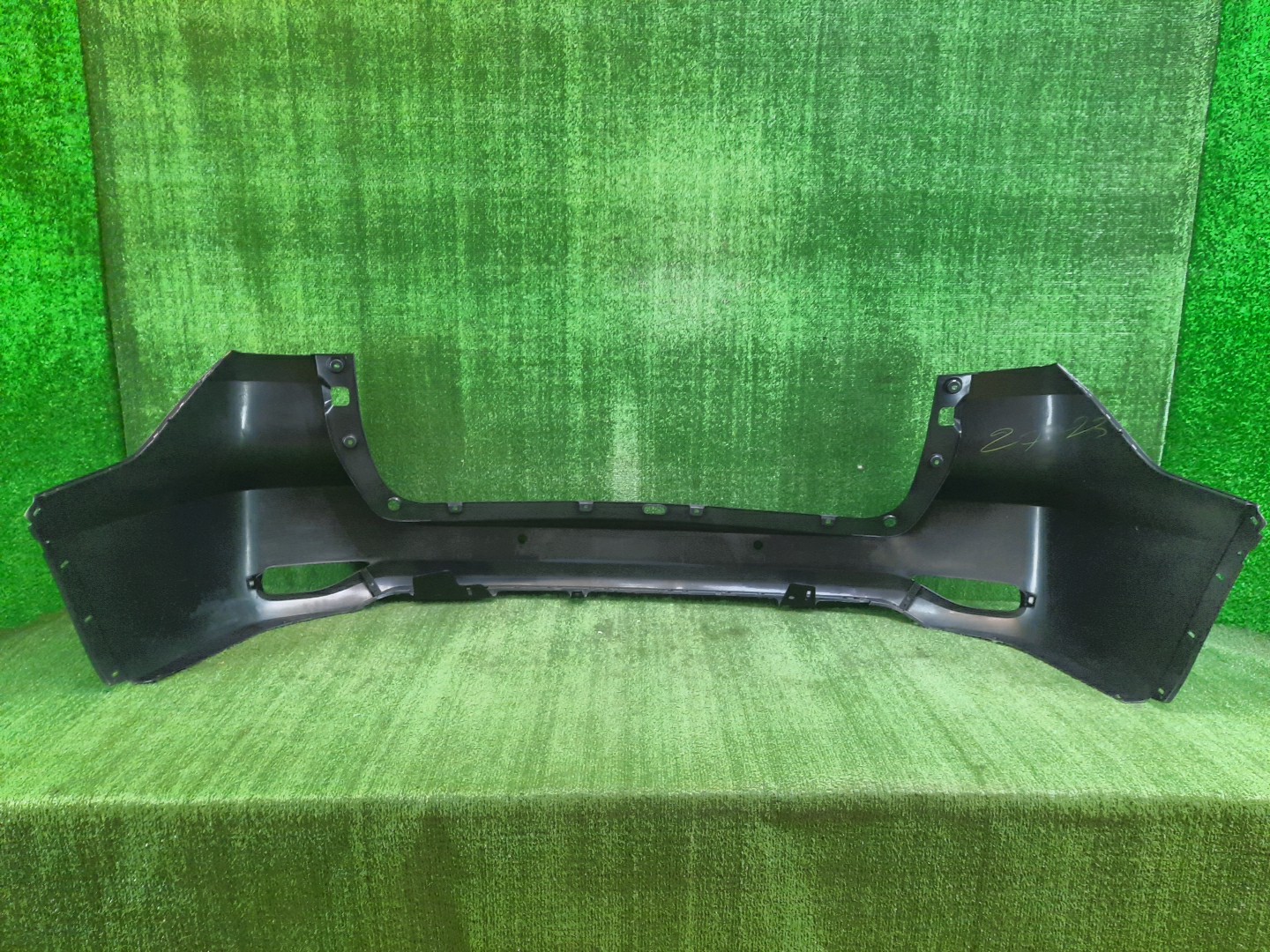 Бампер задний TOYOTA FORTUNER GUN156 52159-0K950 4 ракурс