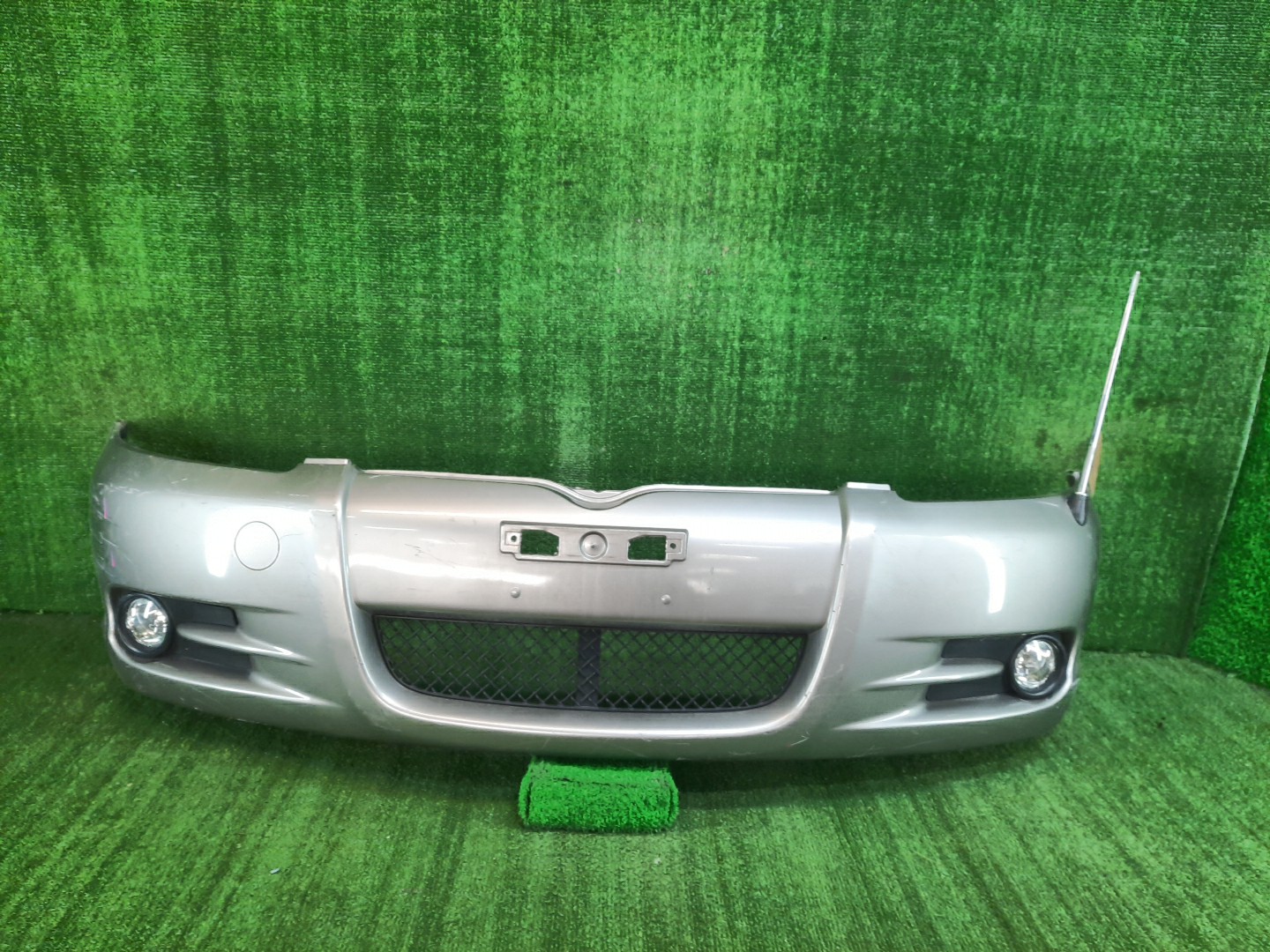 Бампер передний TOYOTA VITZ, YARIS SCP10, NCP10, SCP13, NCP15, NCP11, NCP13 9173 1 ракурс