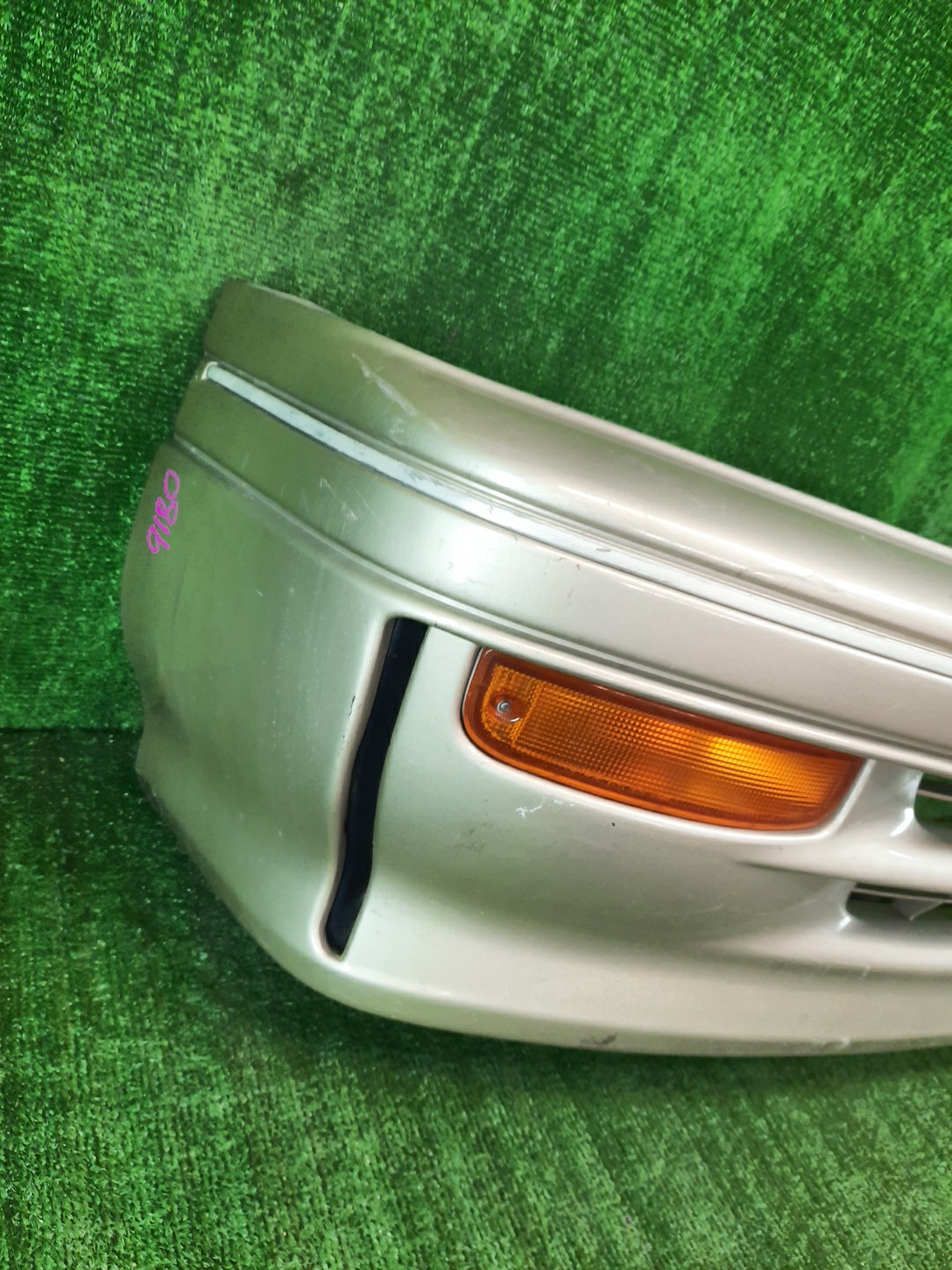 Бампер передний TOYOTA HIACE TRH102V, TRH112V, LH129V, YY101, KZH138V, KZH100G, KZH106G, LH100G, LH107G, LH119V, LH186, KZH120G, LH172V, LH106, LH113V, RZH101G, KZH116G, KZH126G, LH178V, RZH100G, LH109, RZH102V, LH103V, LH168V 9180 2 ракурс
