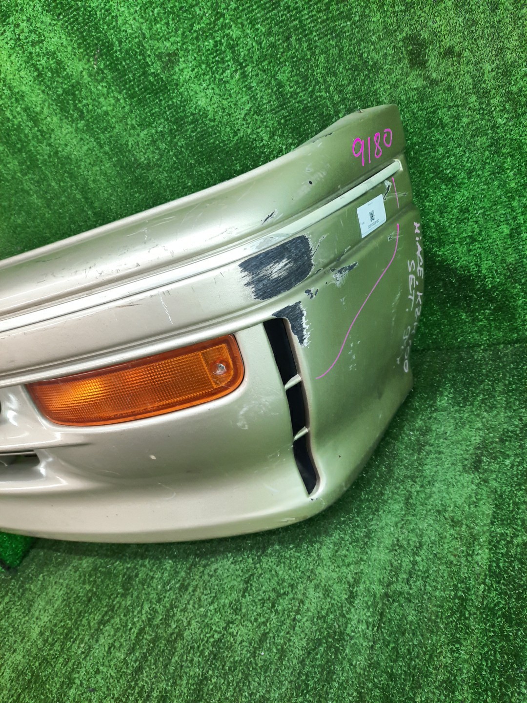 Бампер передний TOYOTA HIACE TRH102V, TRH112V, LH129V, YY101, KZH138V, KZH100G, KZH106G, LH100G, LH107G, LH119V, LH186, KZH120G, LH172V, LH106, LH113V, RZH101G, KZH116G, KZH126G, LH178V, RZH100G, LH109, RZH102V, LH103V, LH168V 9180 3 ракурс