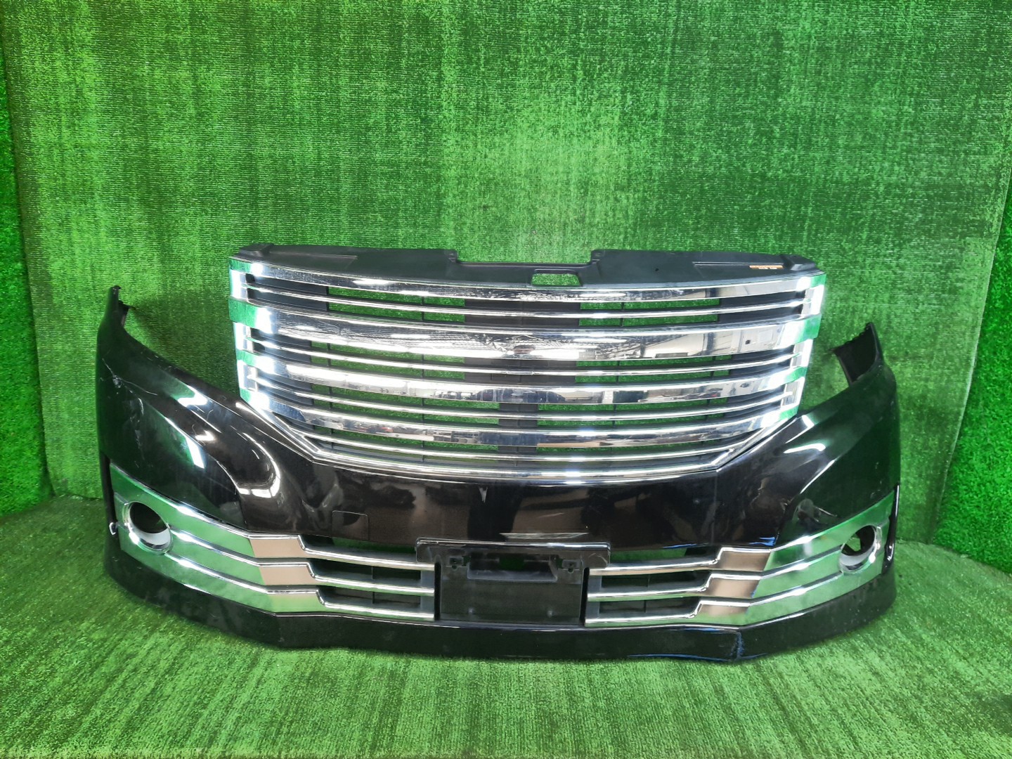 Бампер передний NISSAN ELGRAND E52 9191 1 ракурс