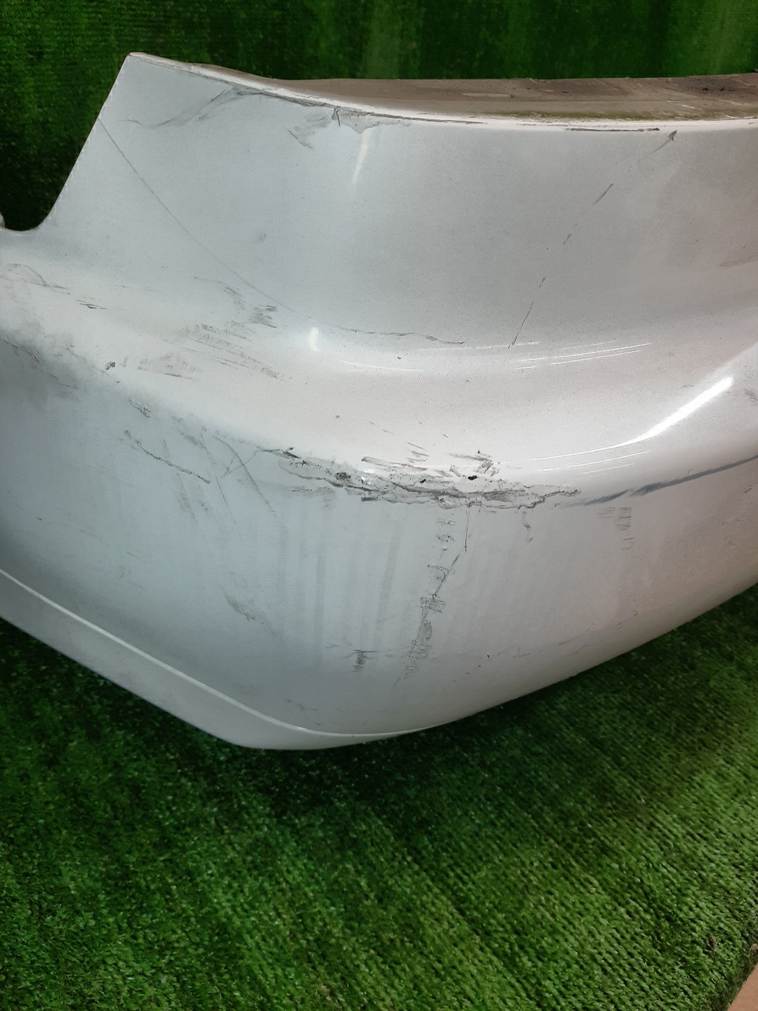 Бампер задний ISUZU ACCORD, ASKA CL3, CF4, CF3, CF5, CL1, CJ2, CJ3 9201 4 ракурс Бампер задний ISUZU ACCORD, ASKA CL3, CF4, CF3, CF5, CL1, CJ2, CJ3 9201 4 ракурс