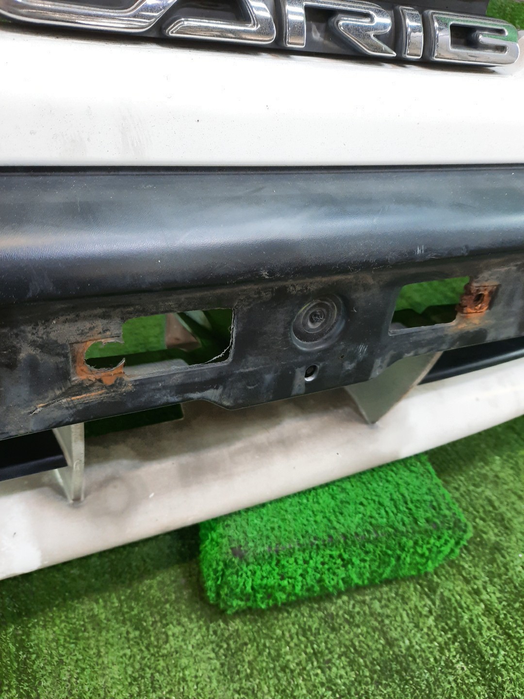 Бампер передний TOYOTA SPRINTER CARIB AE111G, AE114G, AE115G 9211 3 ракурс