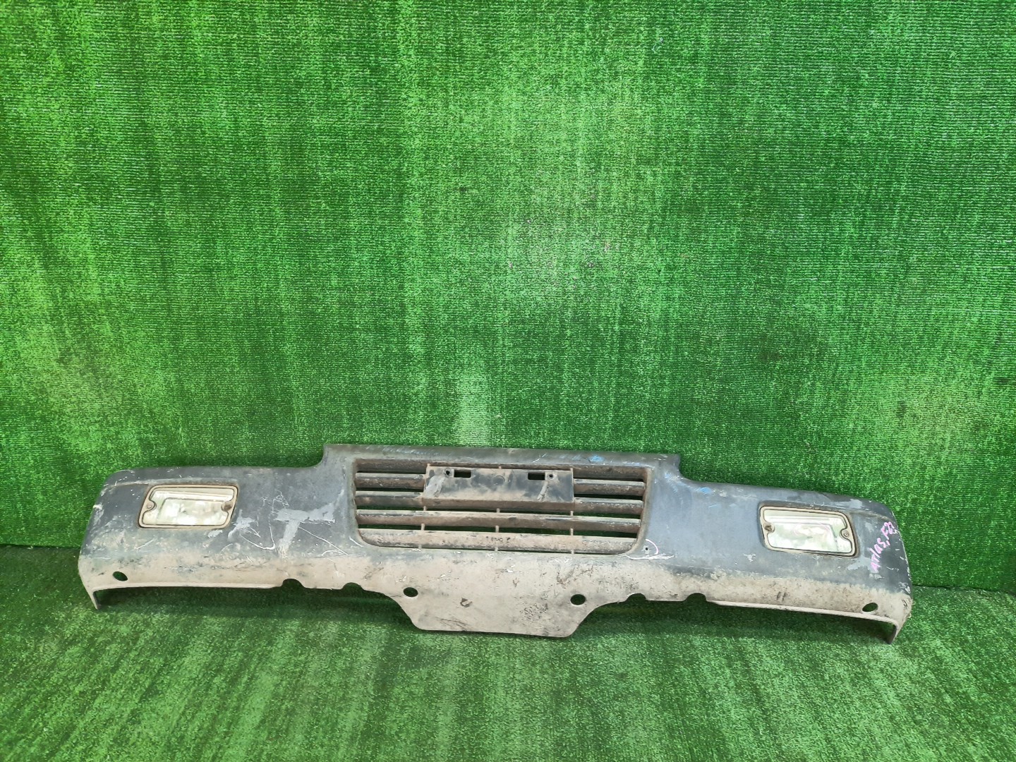 Бампер передний NISSAN ATLAS F23 9214 1 ракурс