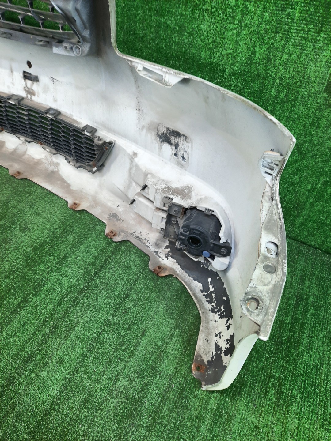 Бампер передний NISSAN FUGA Y50, PNY50, PY50, GY50 9261 4 ракурс