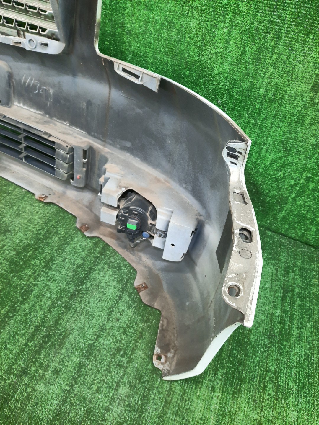 Бампер передний NISSAN FUGA Y50, PNY50, PY50, GY50 9265 5 ракурс