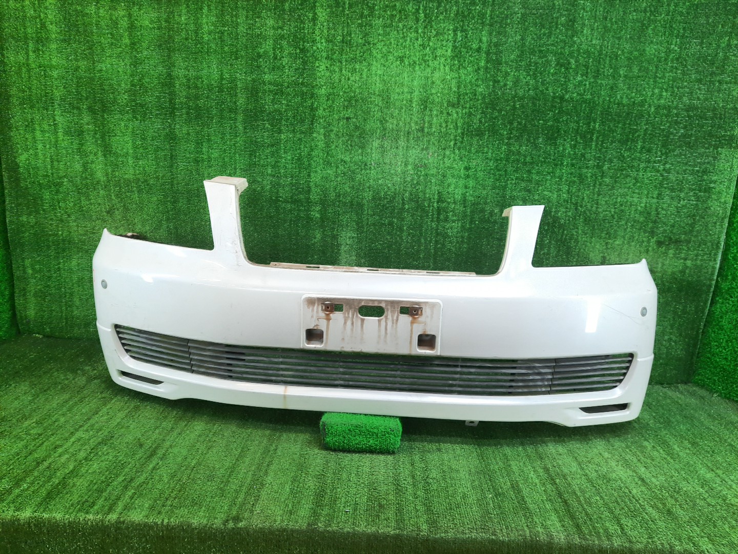 Бампер передний MITSUBISHI DION CR6W 9275 1 ракурс